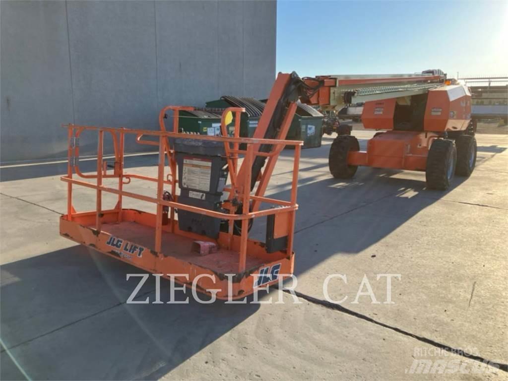 JLG 660SJ Articulated boom lifts