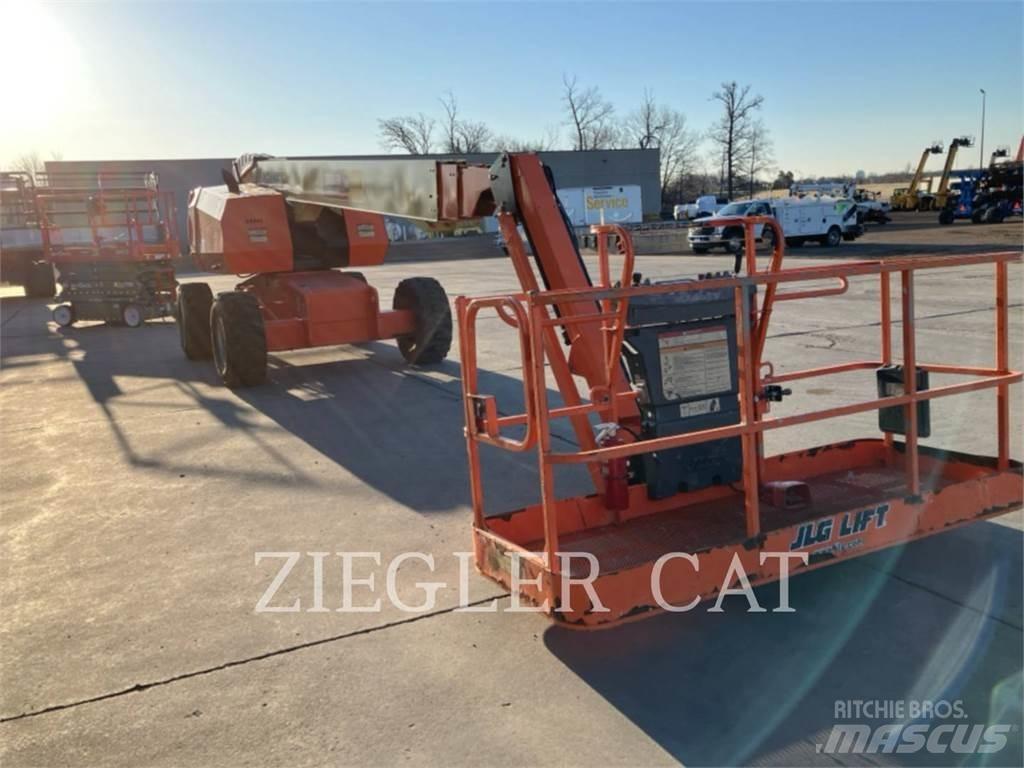 JLG 660SJ Articulated boom lifts
