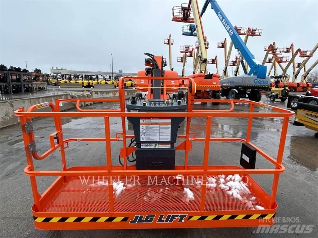JLG 660SJ SP Articulated boom lifts
