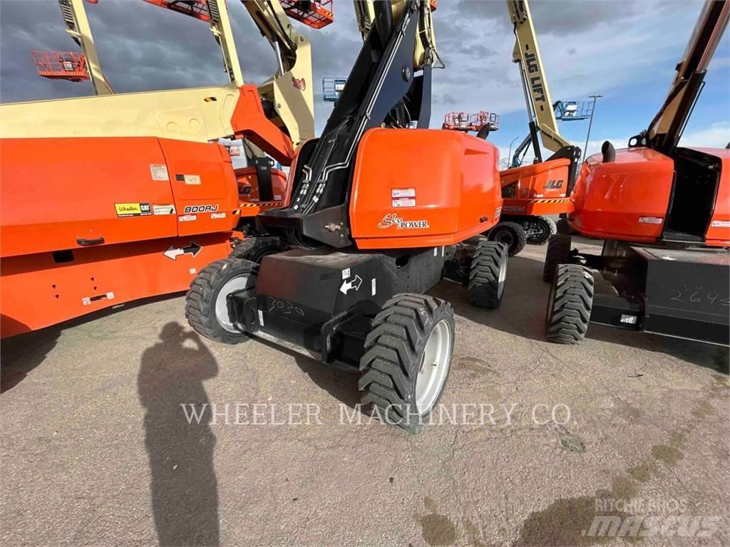 JLG 660SJ SP Articulated boom lifts