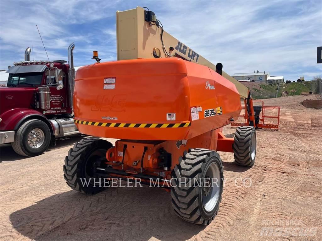 JLG 860SJ SP Articulated boom lifts