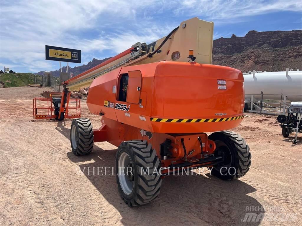 JLG 860SJ SP Articulated boom lifts