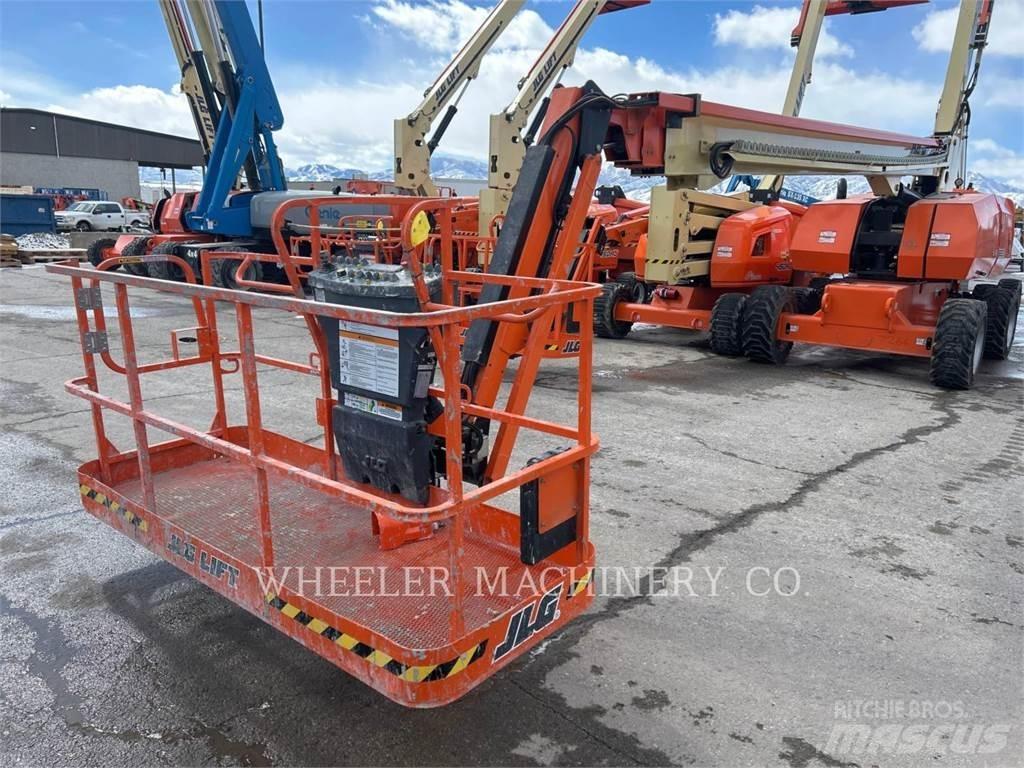JLG 860SJ SP Articulated boom lifts