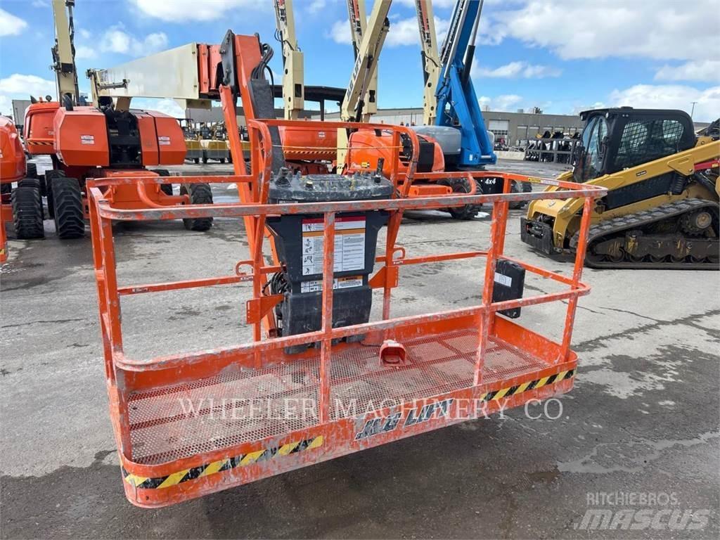 JLG 860SJ SP Articulated boom lifts
