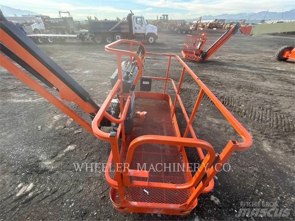 JLG 860SJ SP Articulated boom lifts