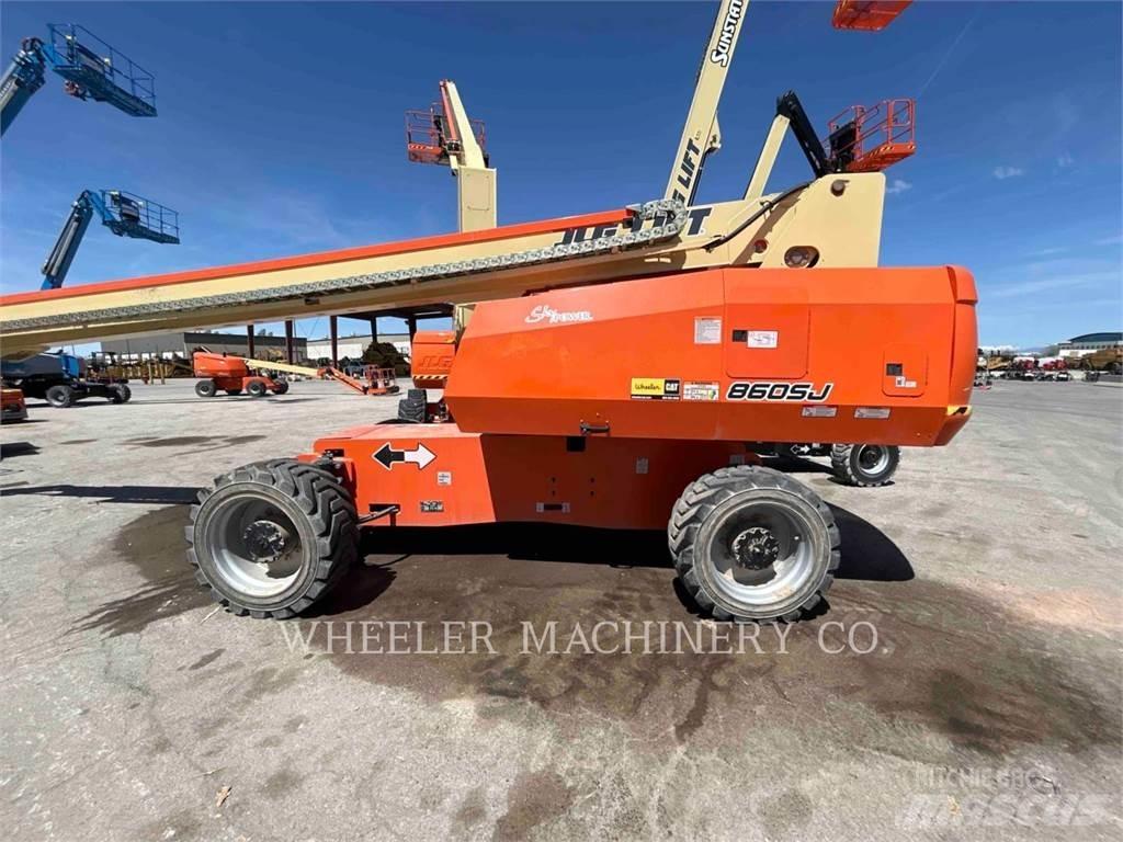 JLG 860SJ SP Articulated boom lifts