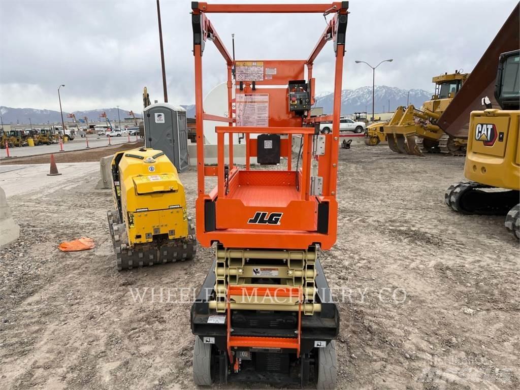 JLG AE1932 Scissor Lifts