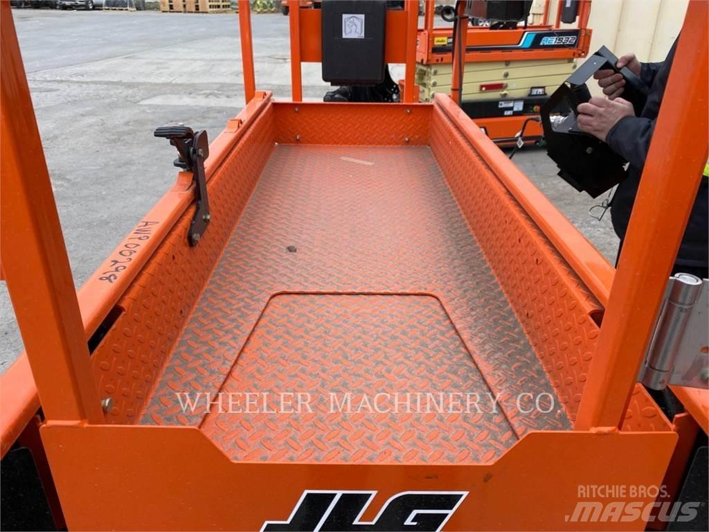 JLG AE1932 Scissor Lifts