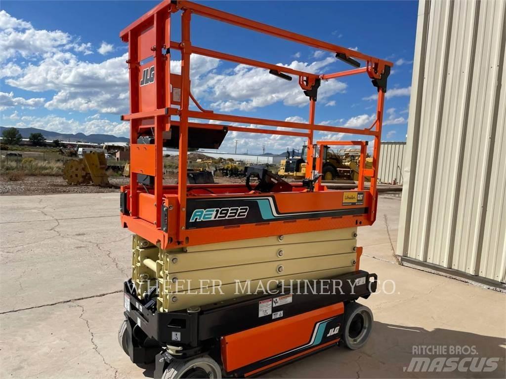 JLG AE1932 Scissor Lifts
