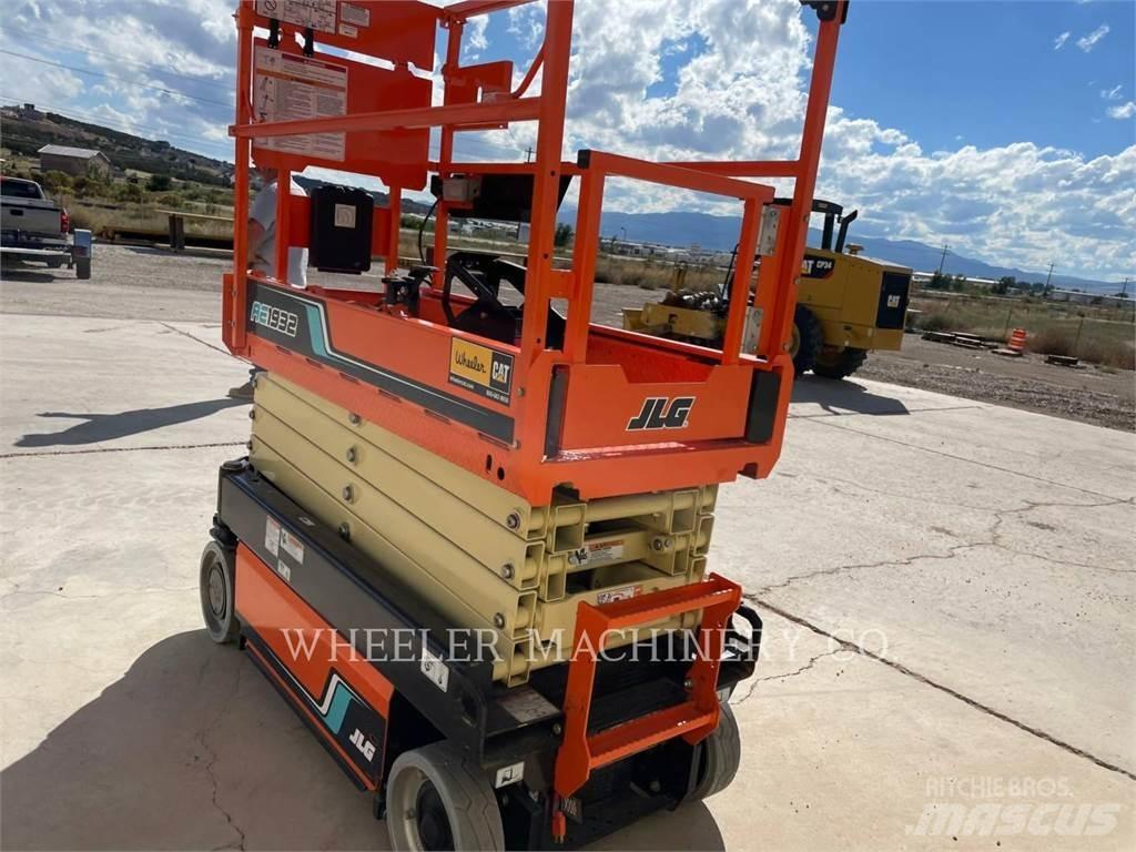 JLG AE1932 Scissor Lifts