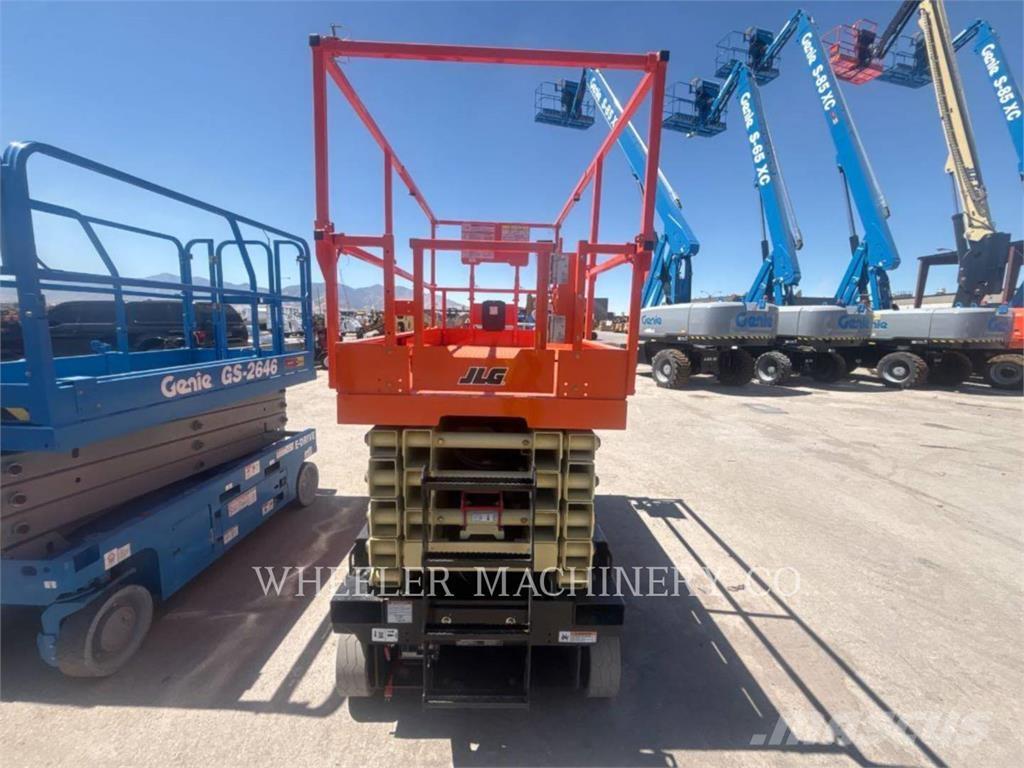 JLG ES4046 Scissor Lifts