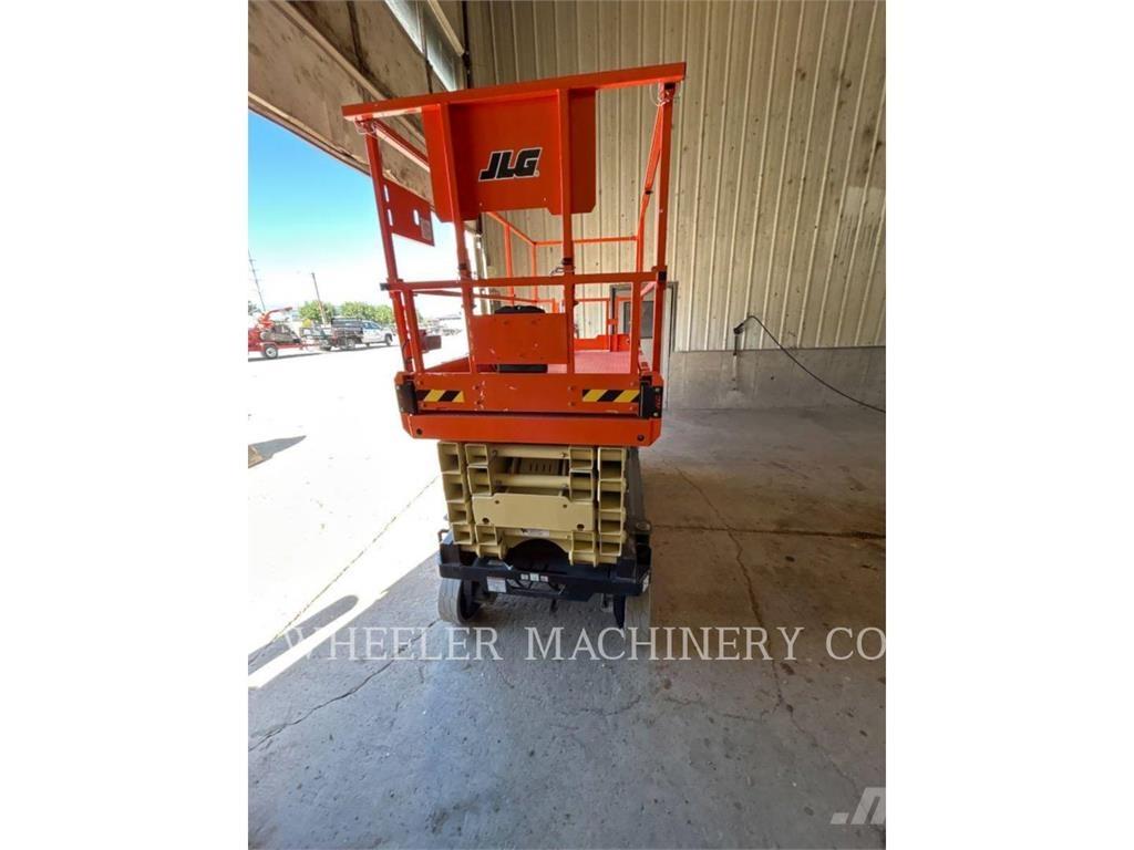 JLG ES4046 Scissor Lifts