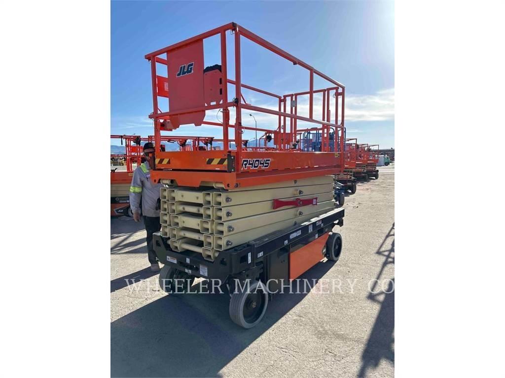 JLG R4045 Scissor Lifts