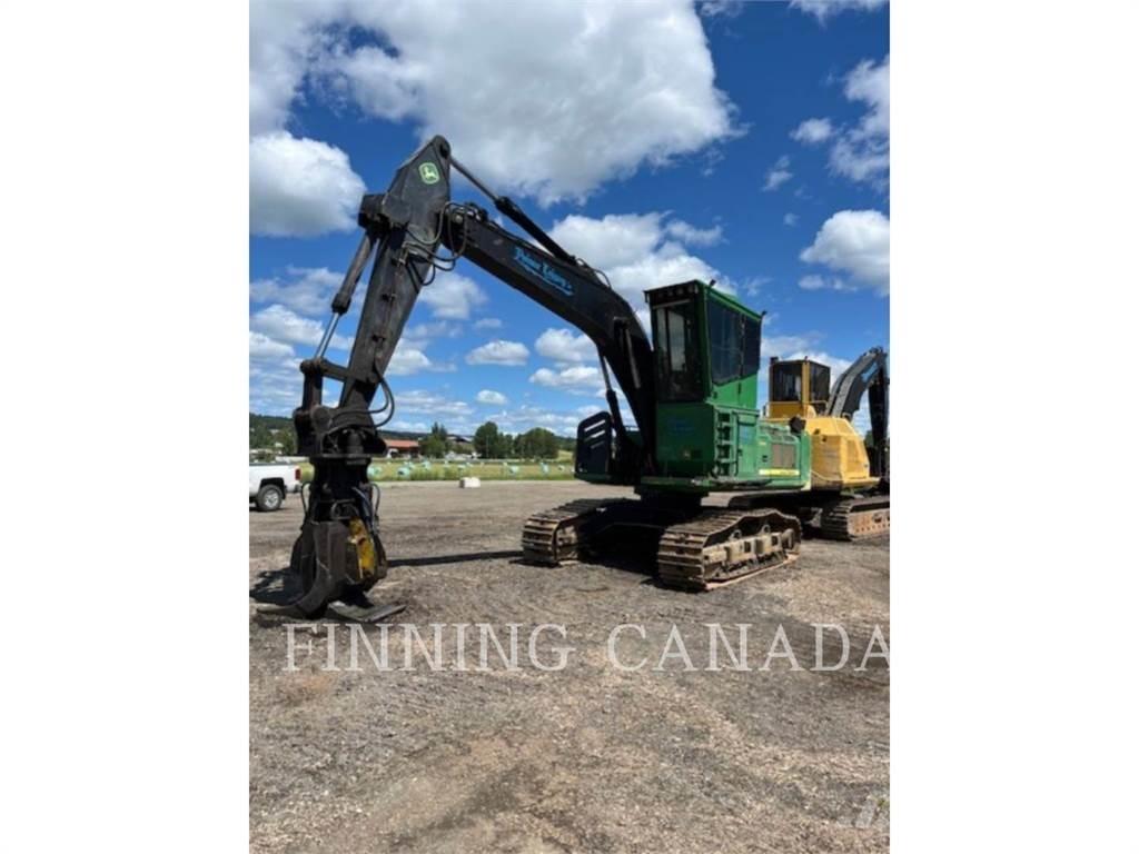 John Deere 2454D Harwarders