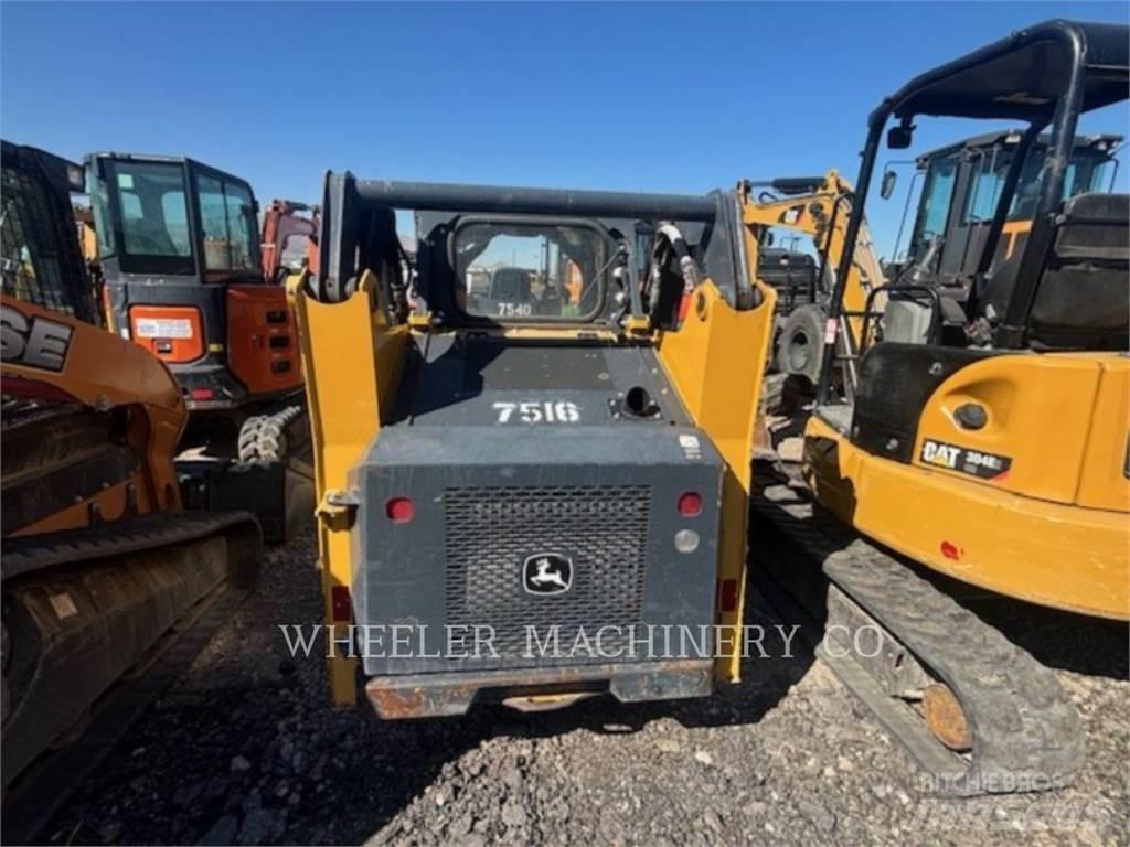 John Deere 318G SSL Skid Steer Loaders
