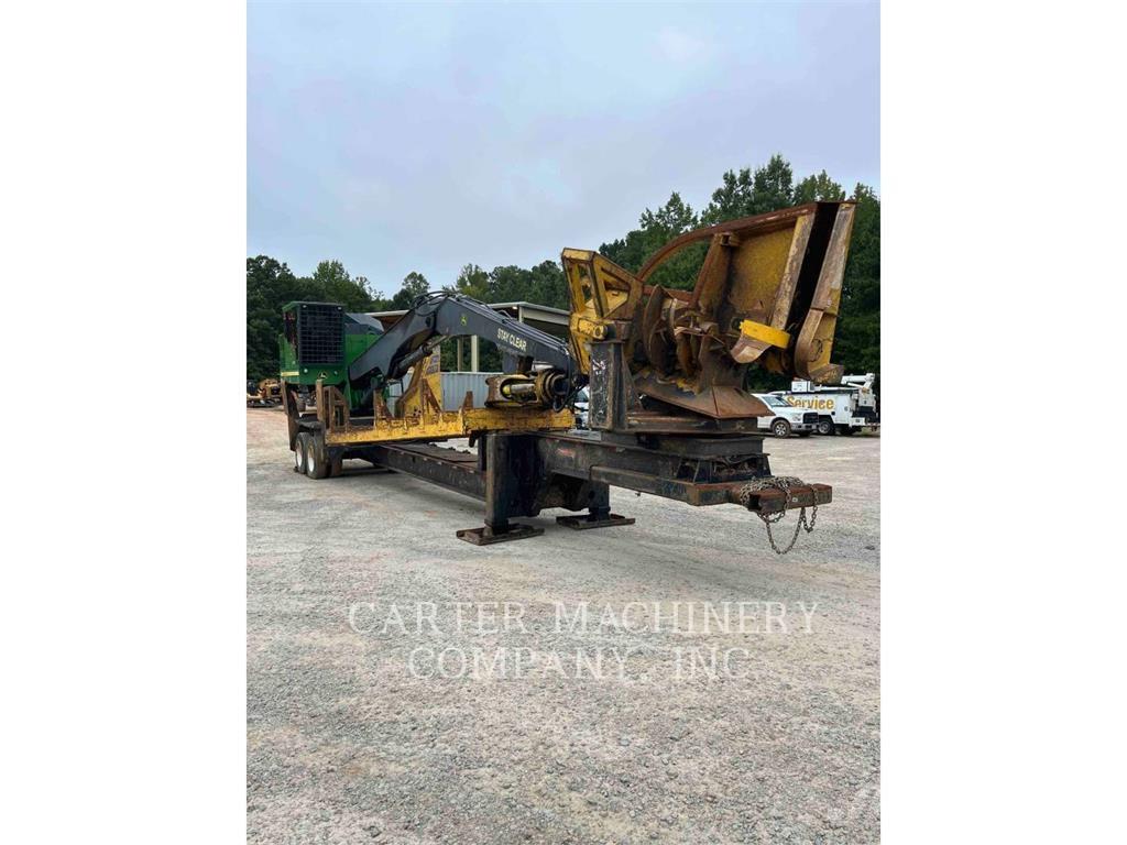 John Deere 437E Knuckleboom loaders