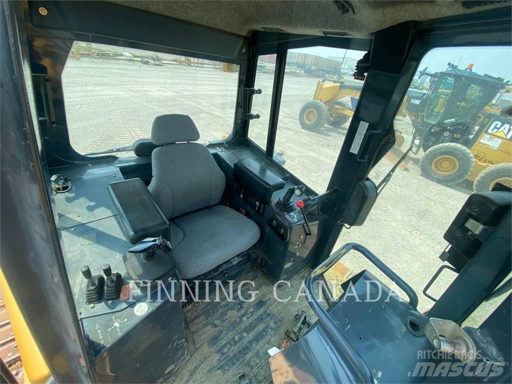 John Deere 750J Crawler dozers
