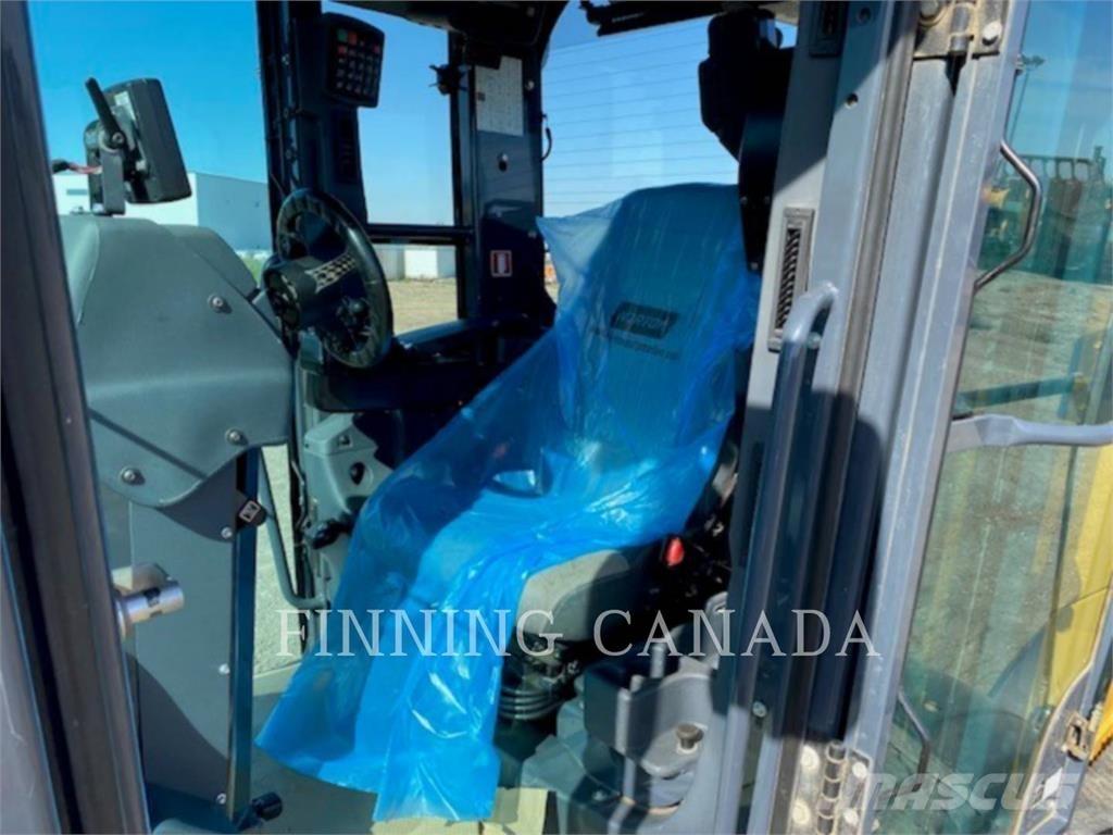 John Deere 772GP Motor Graders