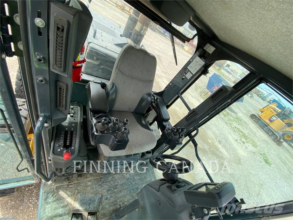 John Deere 872G Motor Graders