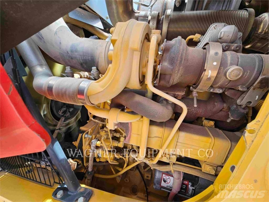 John Deere & CO. 310SL Backhoe Loaders