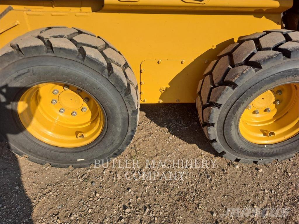 John Deere & CO. 332G Skid Steer Loaders