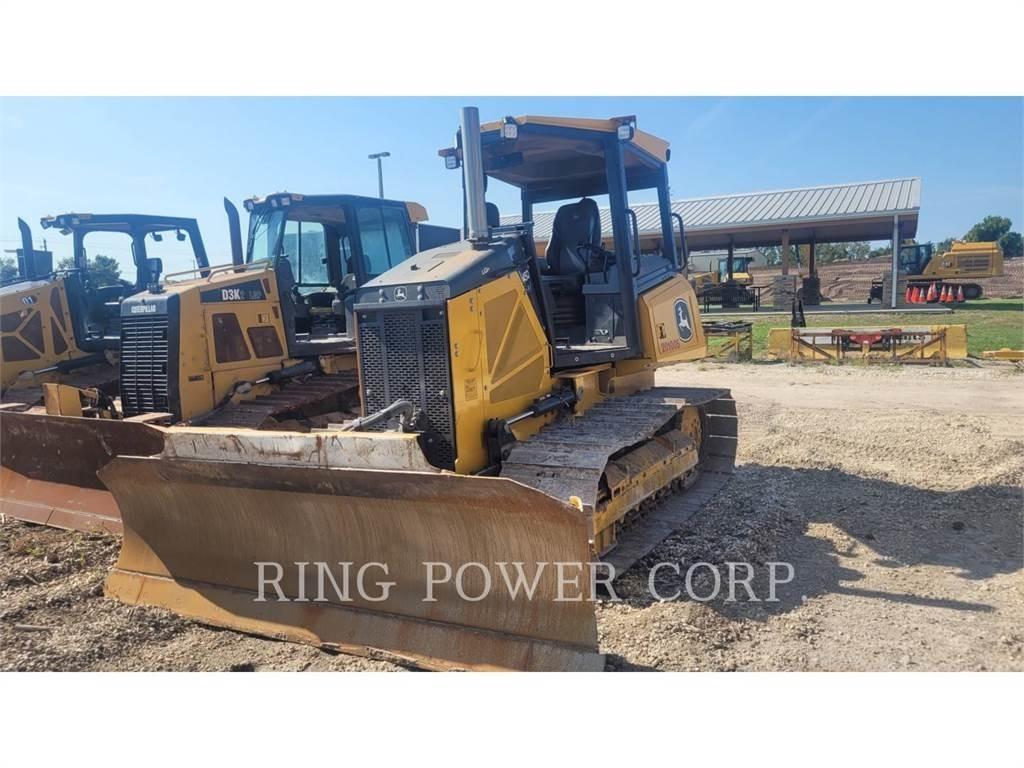 John Deere & CO. 450P Crawler dozers