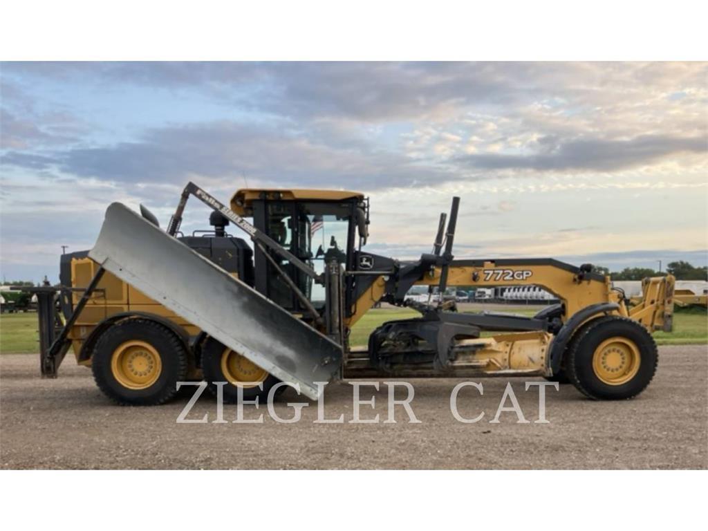John Deere & CO. 772GP Motor Graders