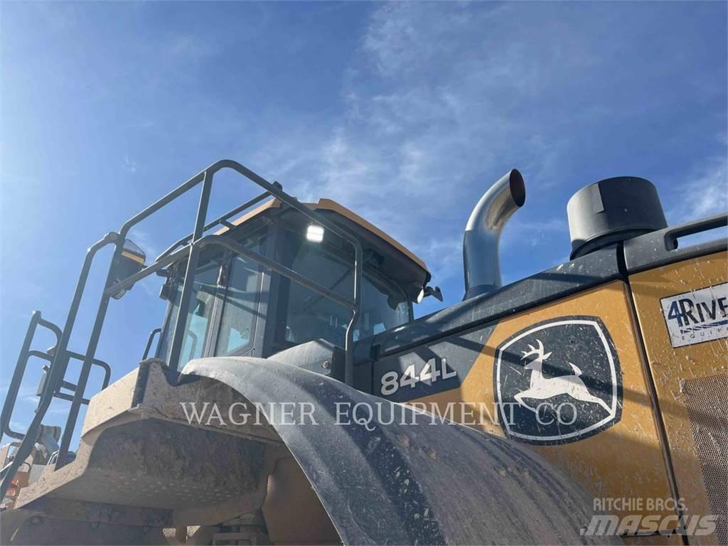 John Deere & CO. 844L AG Wheel Loaders