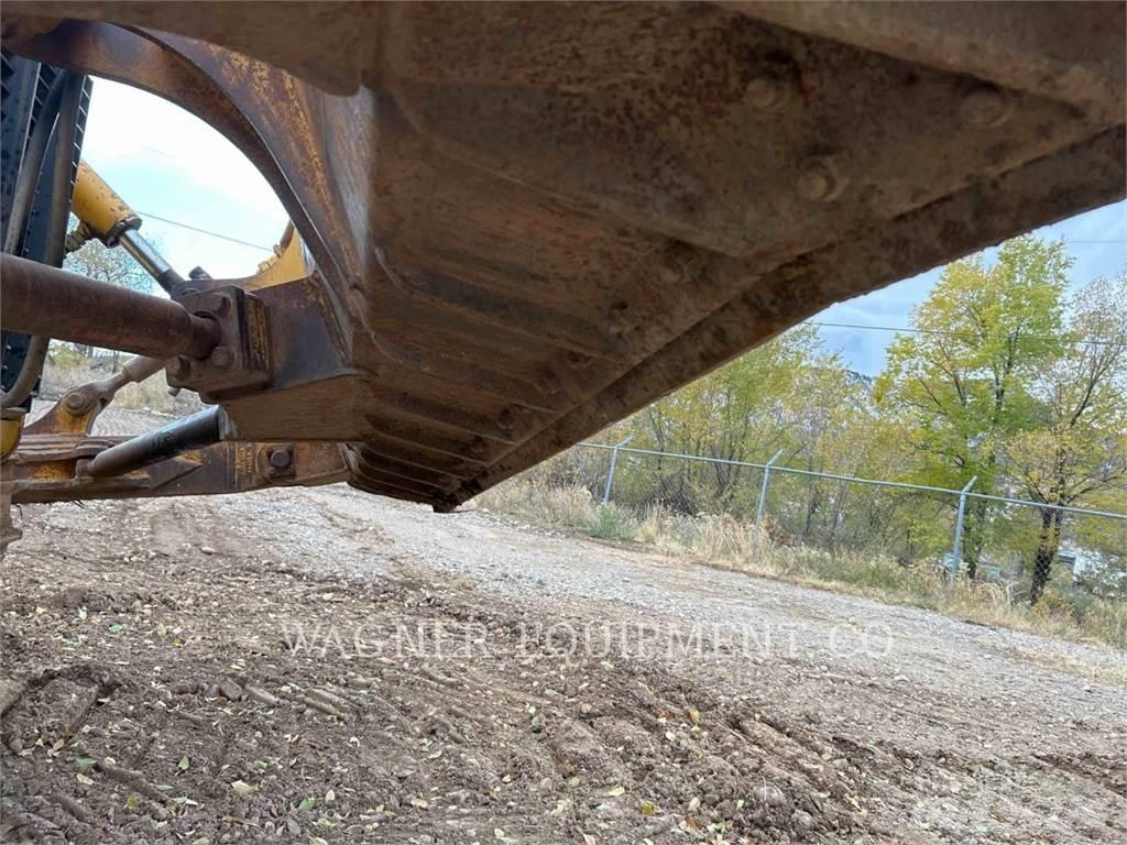 John Deere & CO. 850C Crawler dozers