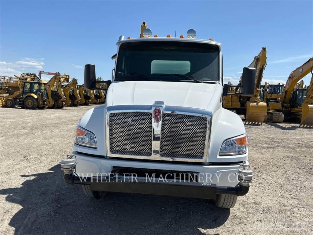 Kenworth WT4000 A Tank Trucks