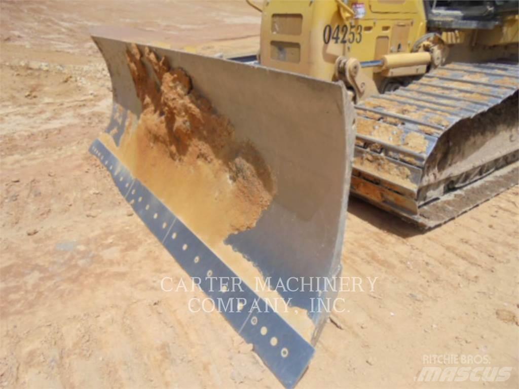 Komatsu D51 PX Crawler dozers