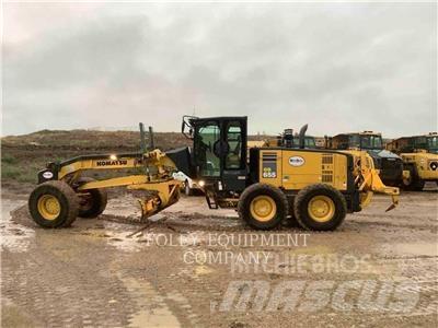 Komatsu GD655 Motor Graders