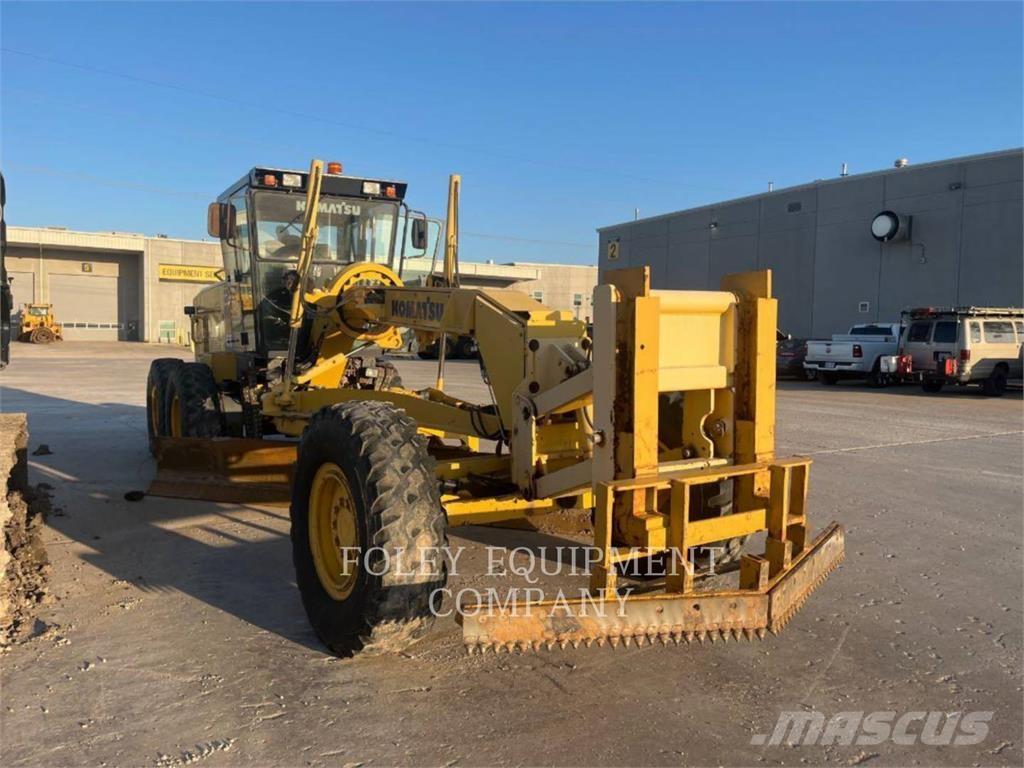 Komatsu GD655-3 Motor Graders