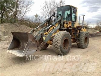 Komatsu WA250-3 Wheel Loaders