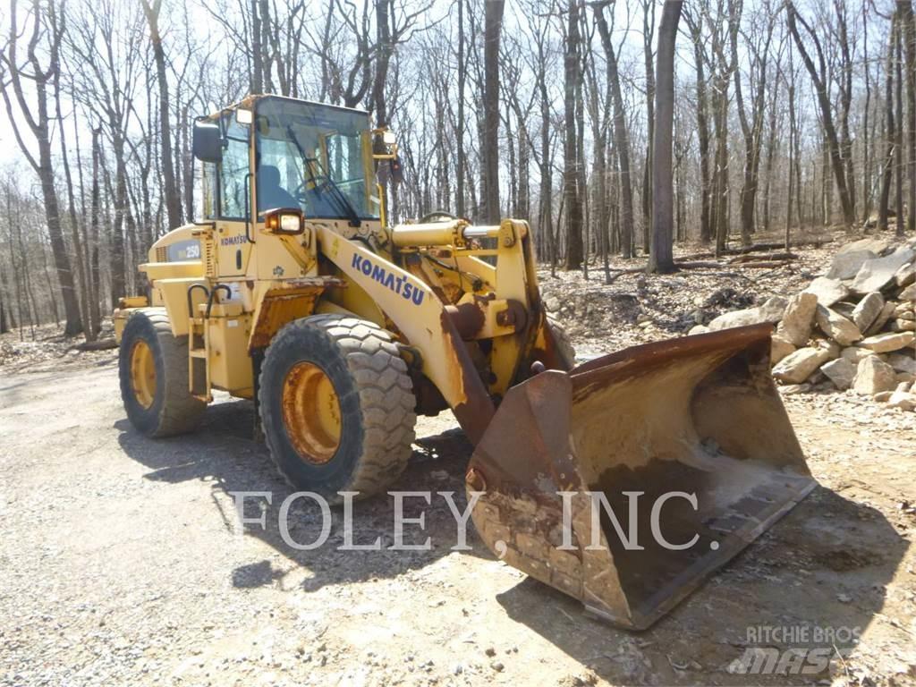 Komatsu WA250-5 Wheel Loaders
