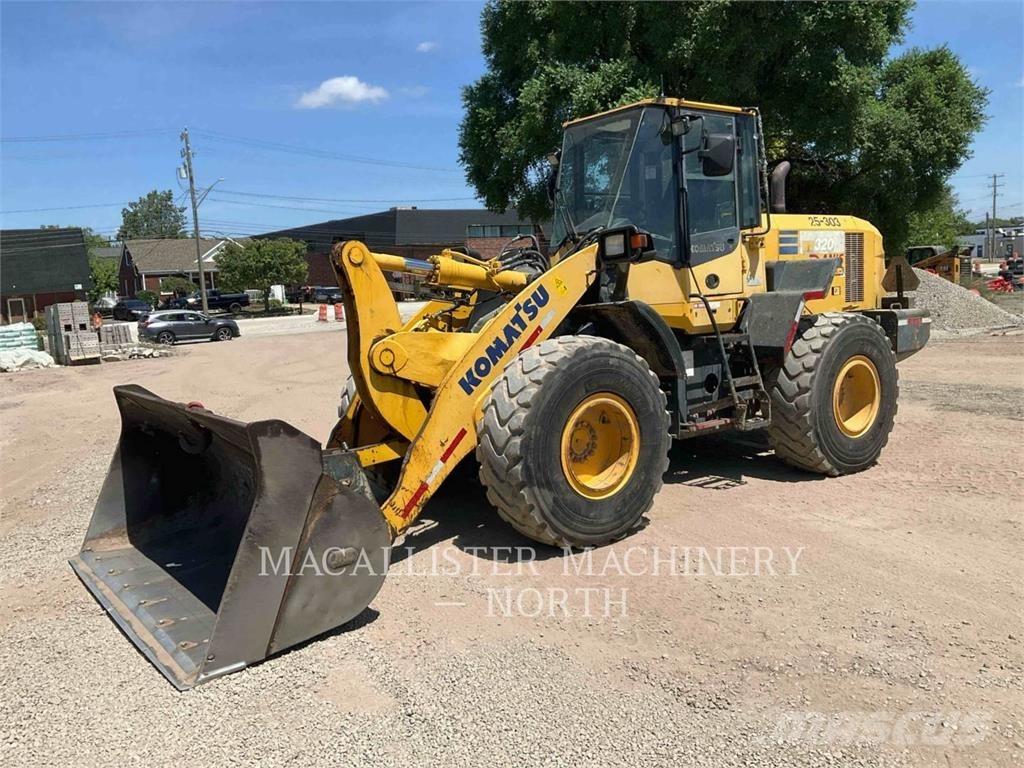 Komatsu WA320-7 Wheel Loaders