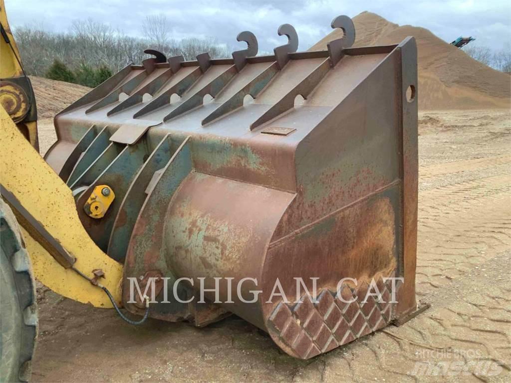 Komatsu WA500 Wheel Loaders