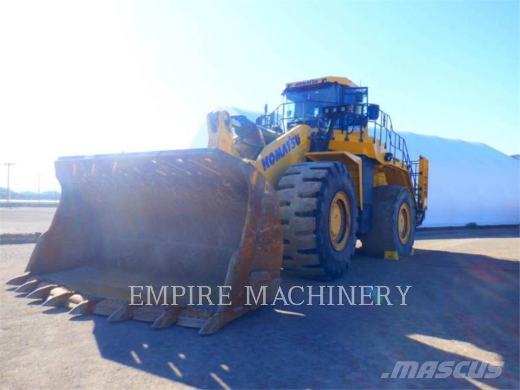 Komatsu WA900-8 Wheel Loaders