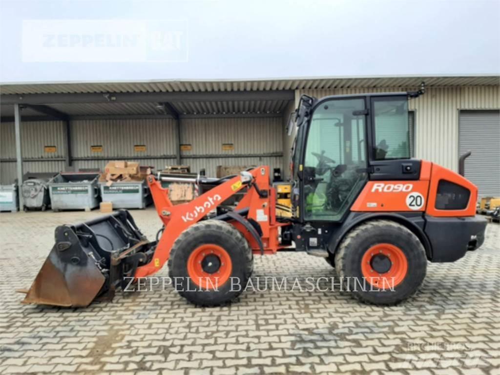 Kubota R090 Wheel Loaders