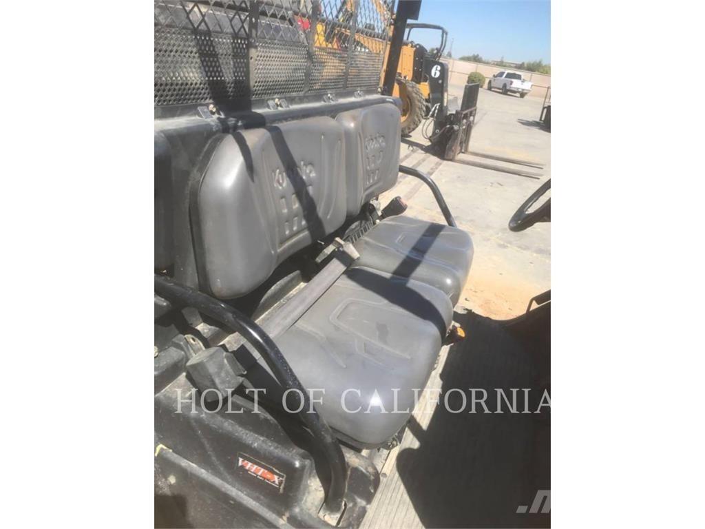 Kubota RTVX900G-H Golf Carts
