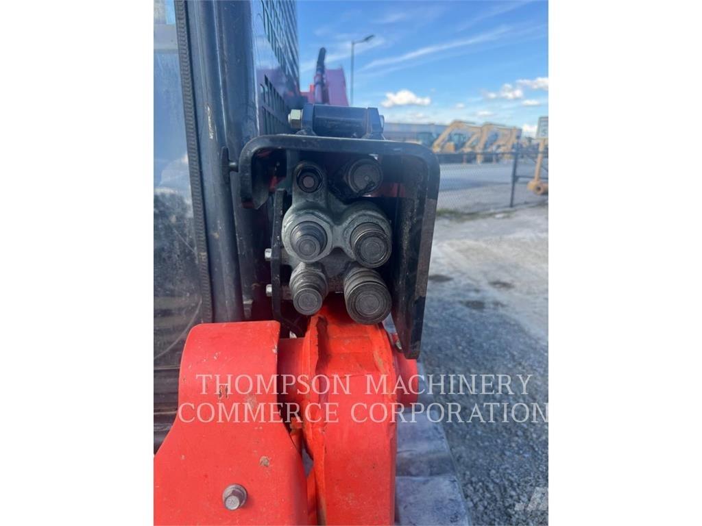 Kubota SVL75-2 Skid Steer Loaders