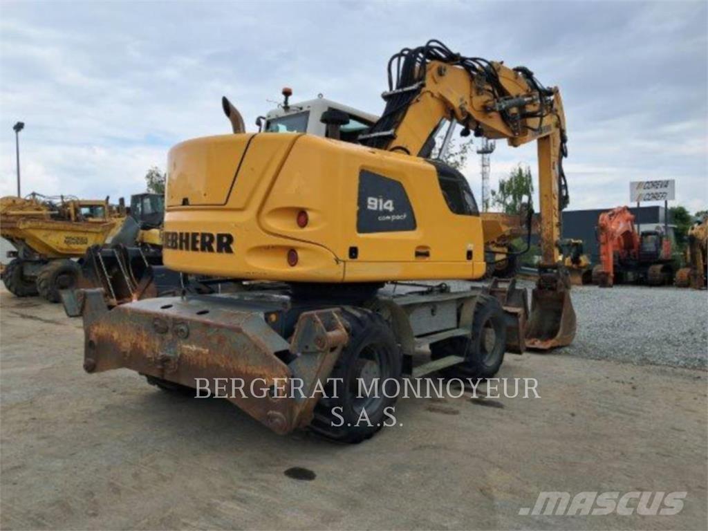 Liebherr A914 Wheeled Excavators