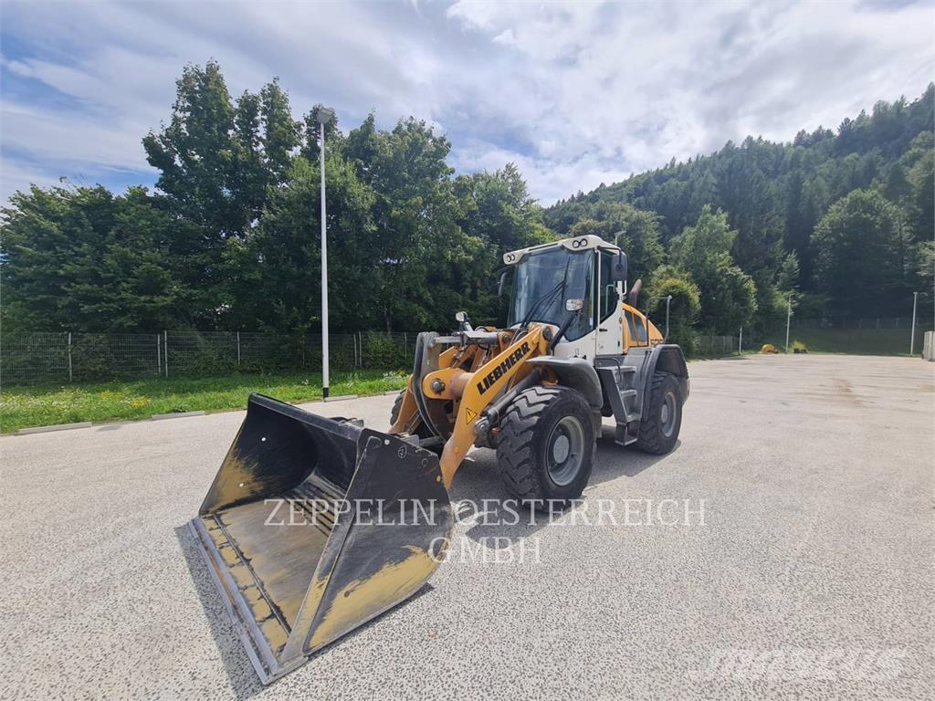 Liebherr L526 Wheel Loaders