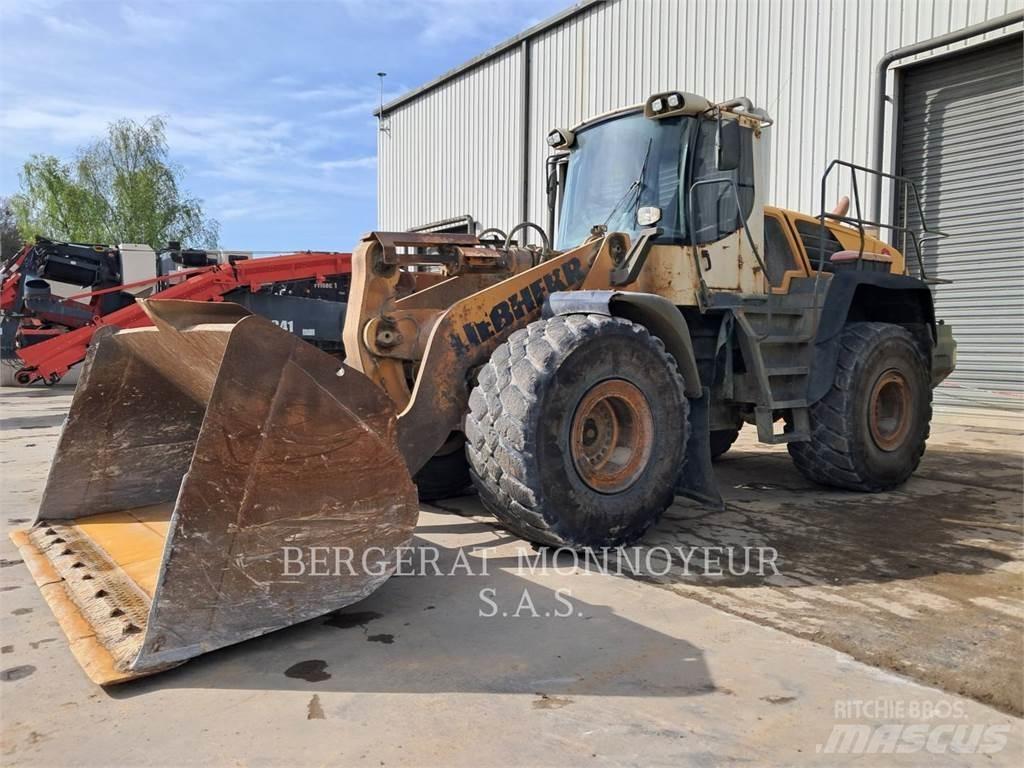 Liebherr L580 Wheel Loaders