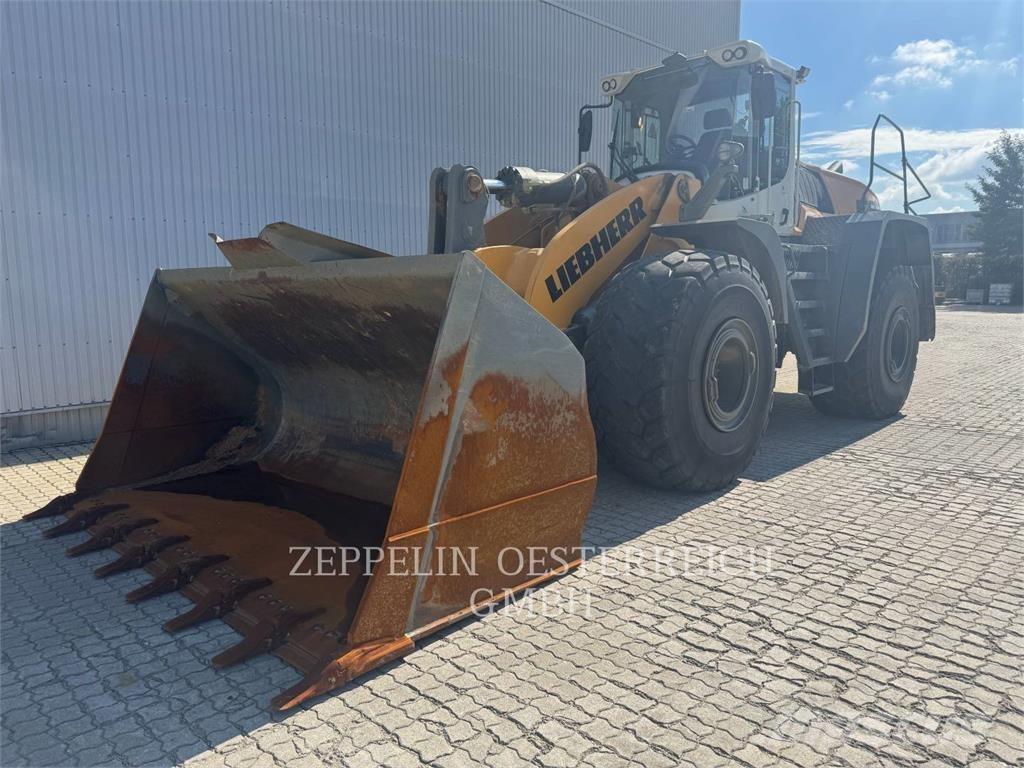 Liebherr L586 Wheel Loaders