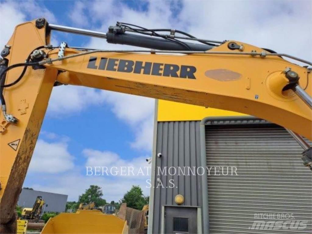 Liebherr R946 Crawler Excavators