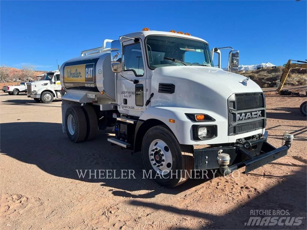 Mack WT2000 A Tank Trucks