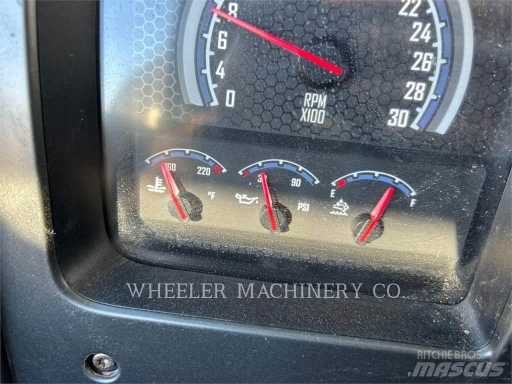 Mack WT2000 A Tank Trucks
