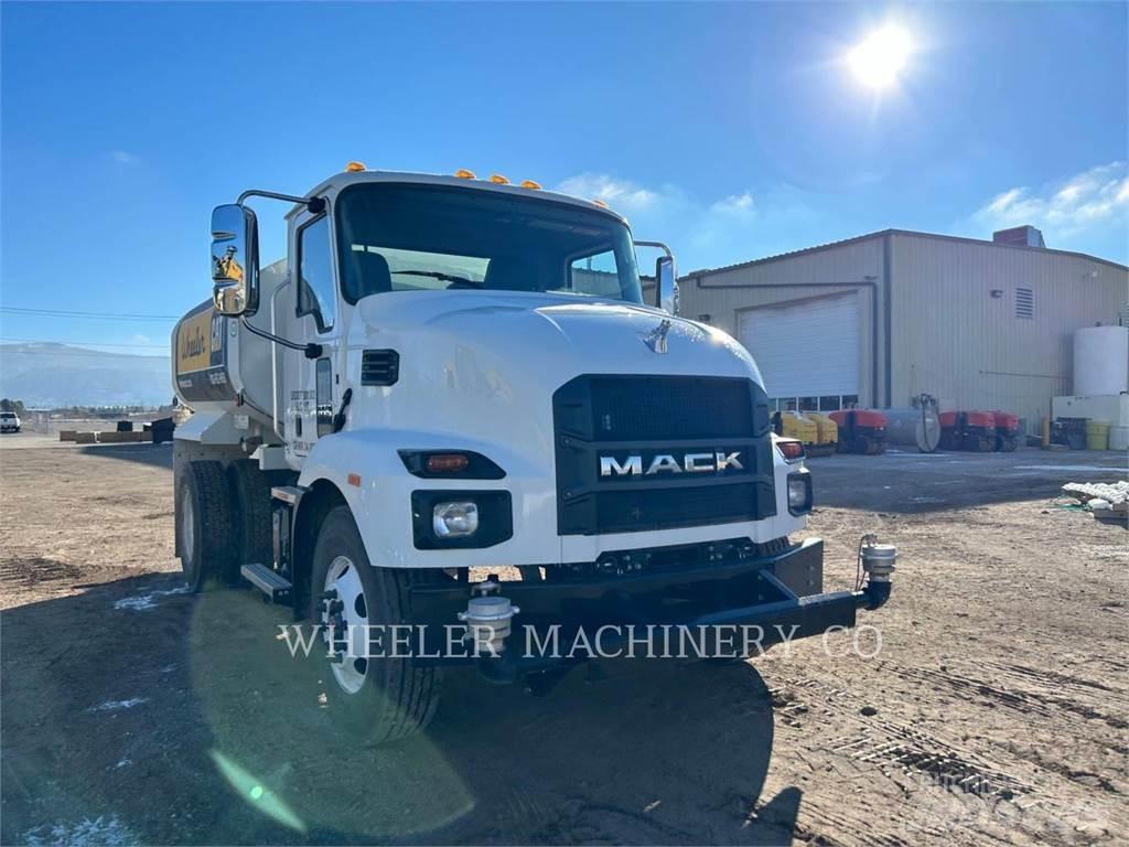 Mack WT2000 A Tank Trucks