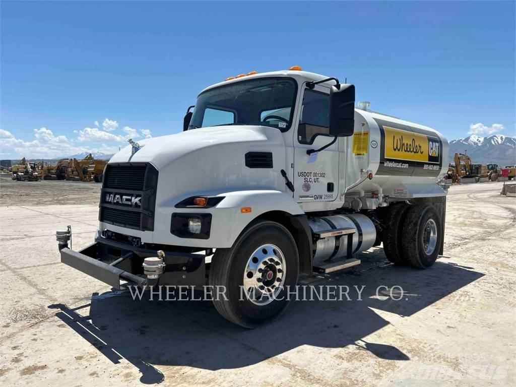 Mack WT2000 A Tank Trucks